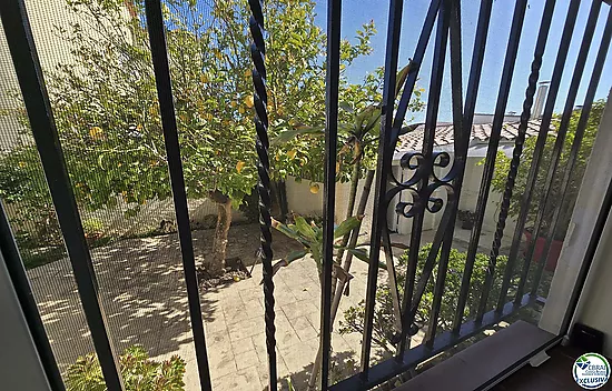 House with pool and tourist license - Peni area