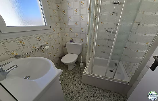 House with pool and tourist license - Peni area