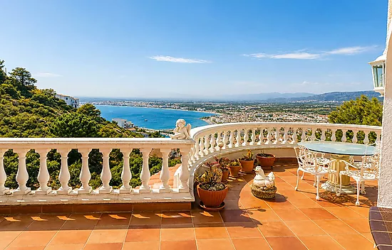 Villa Romántica – Romance, charm, tranquillity and exceptional views over Roses, the Mediterranean a