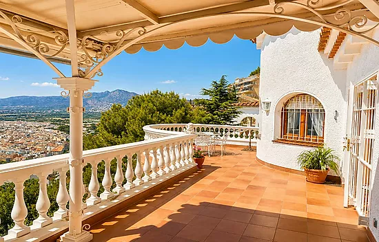Villa Romántica – Romance, charm, tranquillity and exceptional views over Roses, the Mediterranean a