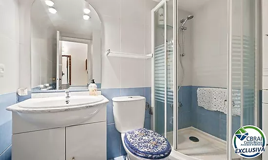 POBLAT TÍPIC Charmant appartement en plein cœur d’Empuriabrava, à seulement 400 m de la plage