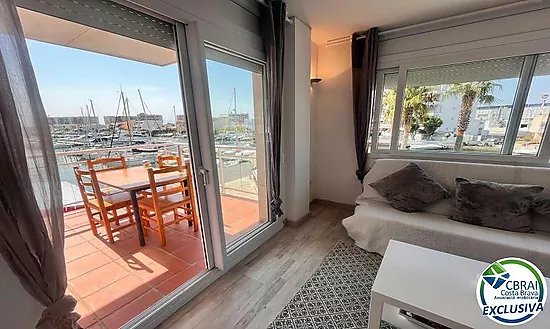 PORT CANIGÓ II Elegant 1-bedroom apartment with terrace and canal views