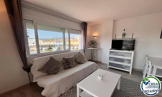 PORT CANIGÓ II Elegant 1-bedroom apartment with terrace and canal views