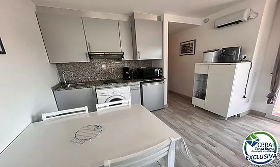 PORT CANIGÓ II Elegant 1-bedroom apartment with terrace and canal views