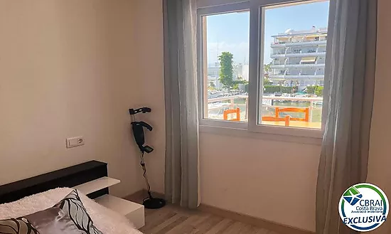PORT CANIGÓ II Elegant 1-bedroom apartment with terrace and canal views