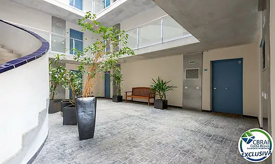 PORT CANIGÓ II Elegant 1-bedroom apartment with terrace and canal views