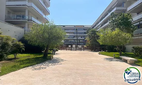 PORT CANIGÓ II Elegant 1-bedroom apartment with terrace and canal views
