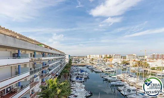 PORT CANIGÓ II Elegant 1-bedroom apartment with terrace and canal views