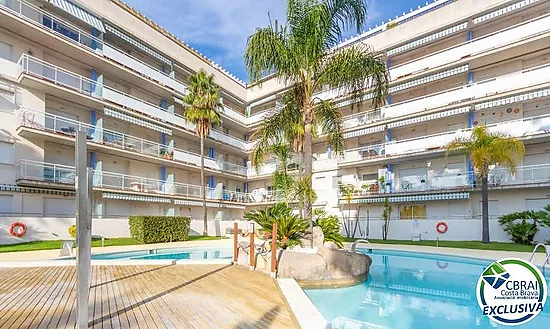 PORT CANIGÓ II Elegant 1-bedroom apartment with terrace and canal views