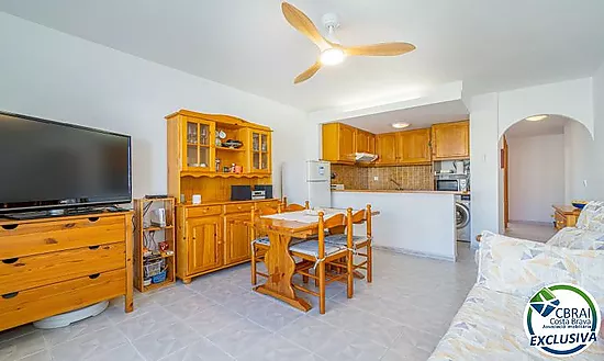 PORT MOXÓ Charming 2-bedroom apartment with canal views, solarium and private outdoor parking