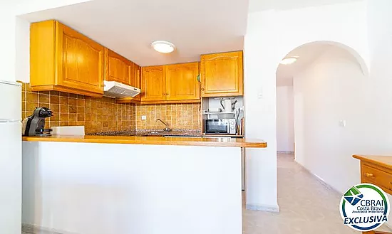PORT MOXÓ Charming 2-bedroom apartment with canal views, solarium and private outdoor parking