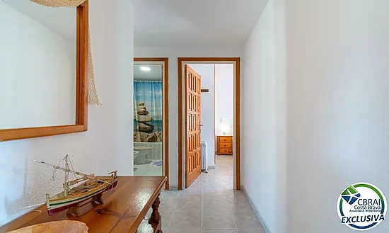 PORT MOXÓ Charming 2-bedroom apartment with canal views, solarium and private outdoor parking