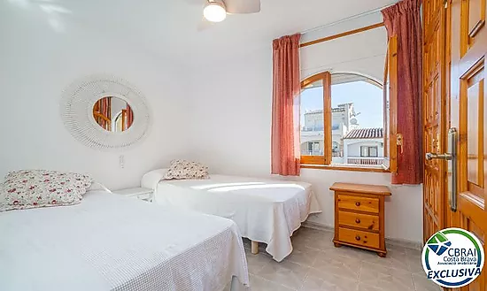 PORT MOXÓ Charming 2-bedroom apartment with canal views, solarium and private outdoor parking