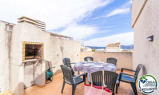 PORT MOXÓ Charming 2-bedroom apartment with canal views, solarium and private outdoor parking