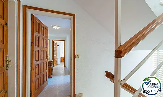 PORT MOXÓ Charming 2-bedroom apartment with canal views, solarium and private outdoor parking