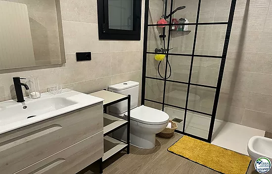 Casa en Roses,  3 habitaciones, 250 m2