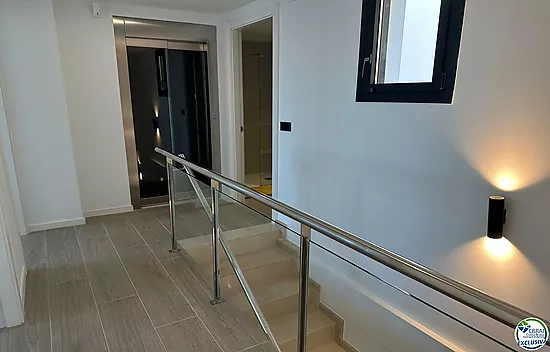 Casa en Roses,  3 habitaciones, 250 m2