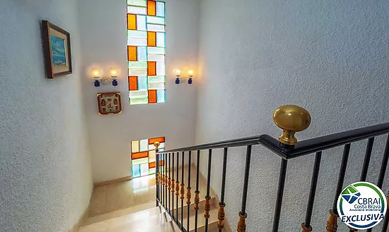 Villa exclusive avec des vues panoramiques spectaculaires sur la mer à El Port de la Selva