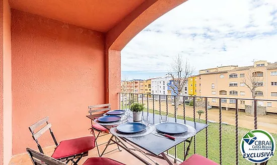 GRAN RESERVA Charming apartment just 50 meters from the beach, with swimming pools, communal garden