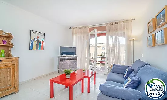 GRAN RESERVA Charming apartment just 50 meters from the beach, with swimming pools, communal garden