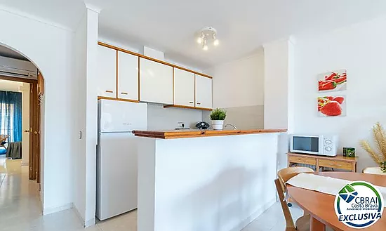 GRAN RESERVA Charming apartment just 50 meters from the beach, with swimming pools, communal garden