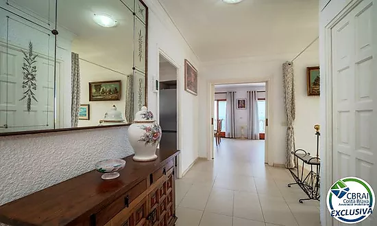 Villa exclusive avec des vues panoramiques spectaculaires sur la mer à El Port de la Selva