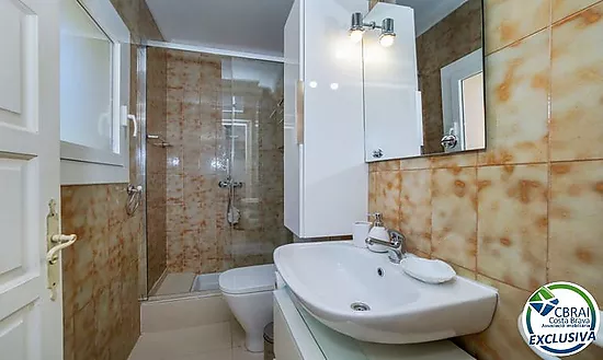Villa exclusive avec des vues panoramiques spectaculaires sur la mer à El Port de la Selva