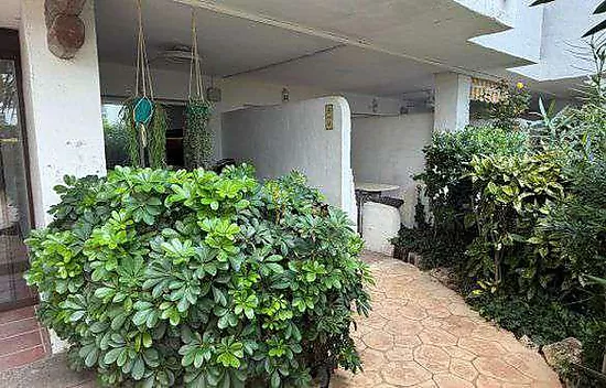 2-bedroom ground-floor apartment with a terrace in a complex with a pool