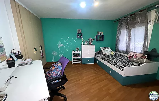 Renovated apartment in the center of Llançà, ready to move in