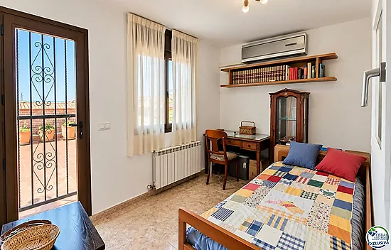 Ático Dúplex de 3 Habitaciones con amplias Terrazas, piscina y Parking