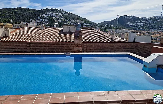 Ático Dúplex de 3 Habitaciones con amplias Terrazas, piscina y Parking