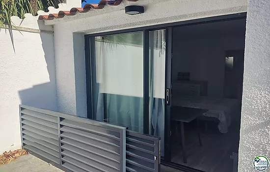 Belle maison avec piscine et appartement d'invités et avec piscine.
