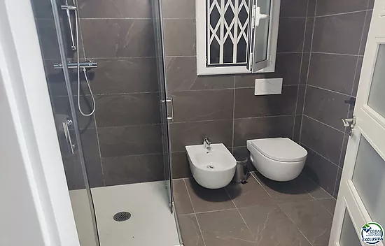 Belle maison avec piscine et appartement d'invités et avec piscine.