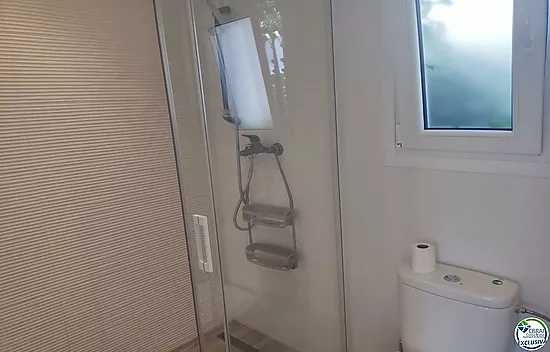 Belle maison avec piscine et appartement d'invités et avec piscine.