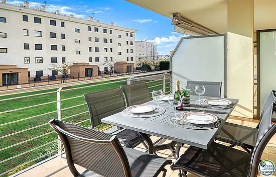 Appartement de standing à Rosas à 50 m de la mer
