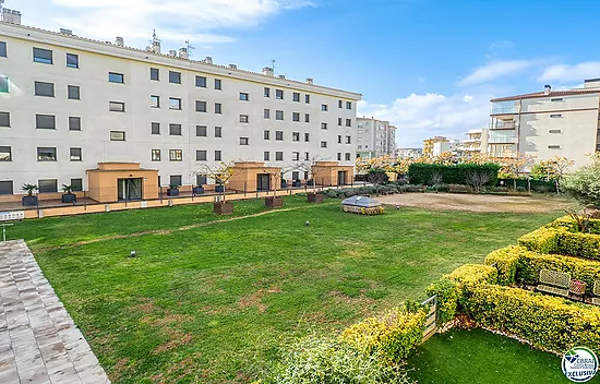 Appartement de standing à Rosas à 50 m de la mer