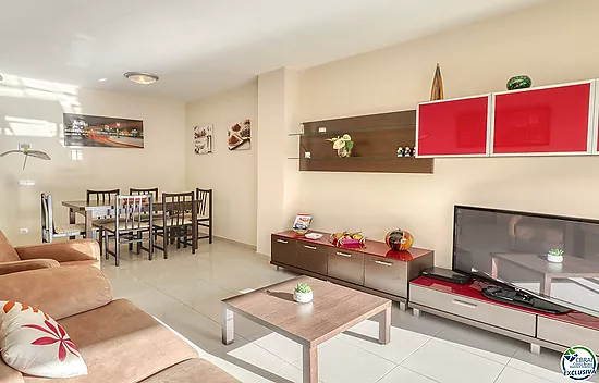 Appartement de standing à Rosas à 50 m de la mer