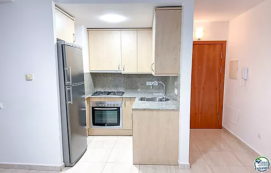 2-bedroom flat with a lift in Figueres