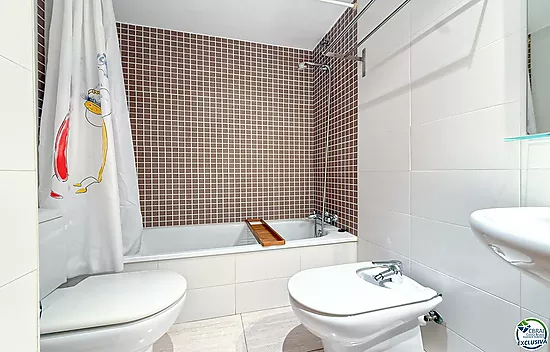 2-bedroom flat with a lift in Figueres