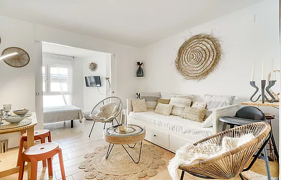 Bright 2-bedroom apartment near the beach in Roses – Riera de la Cuana area