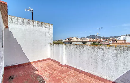 Bright 2-bedroom apartment near the beach in Roses – Riera de la Cuana area