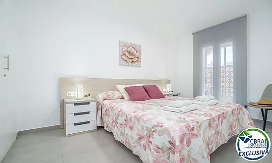 GRAN RESERVA  Magnificent renovated apartment with tourist license, close to the beach and with comm
