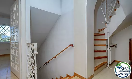 Magnífica casa de pescador con fondeo y piscina