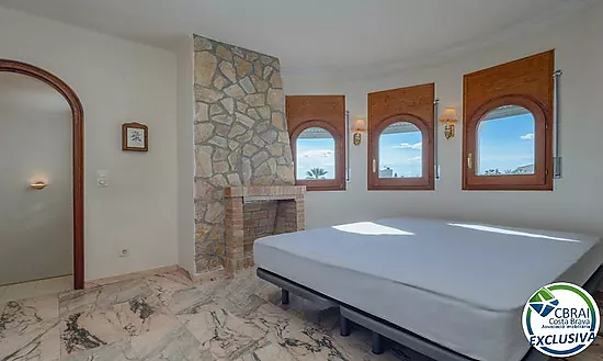 Magnífica casa de pescador con fondeo y piscina