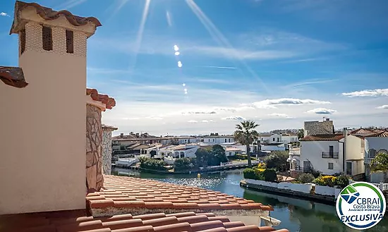 Magnífica casa de pescador con fondeo y piscina