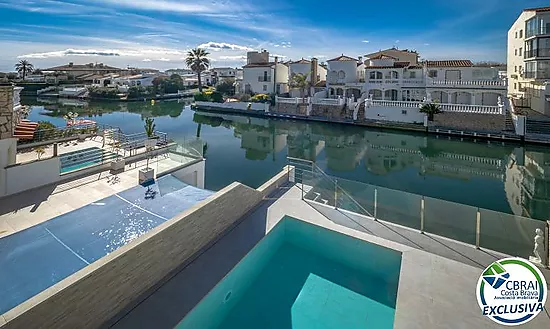 Magnífica casa de pescador con fondeo y piscina