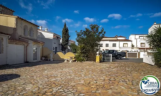 Magnífica casa de pescador con fondeo y piscina