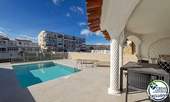 Magnífica casa de pescador con fondeo y piscina