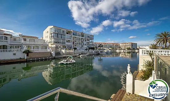Magnífica casa de pescador con fondeo y piscina