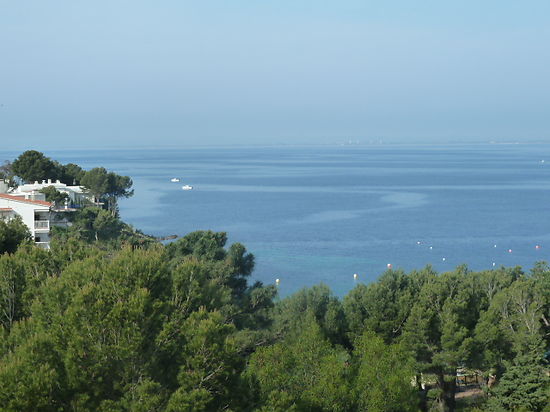 Maison de haut standing, à louer, avec vue sur la mer et jacuzzi près de la plage à Roses Almadraba